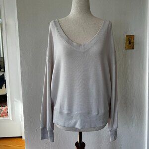 Z Supply Light Gray V-Neck Knit Sweater - Size M